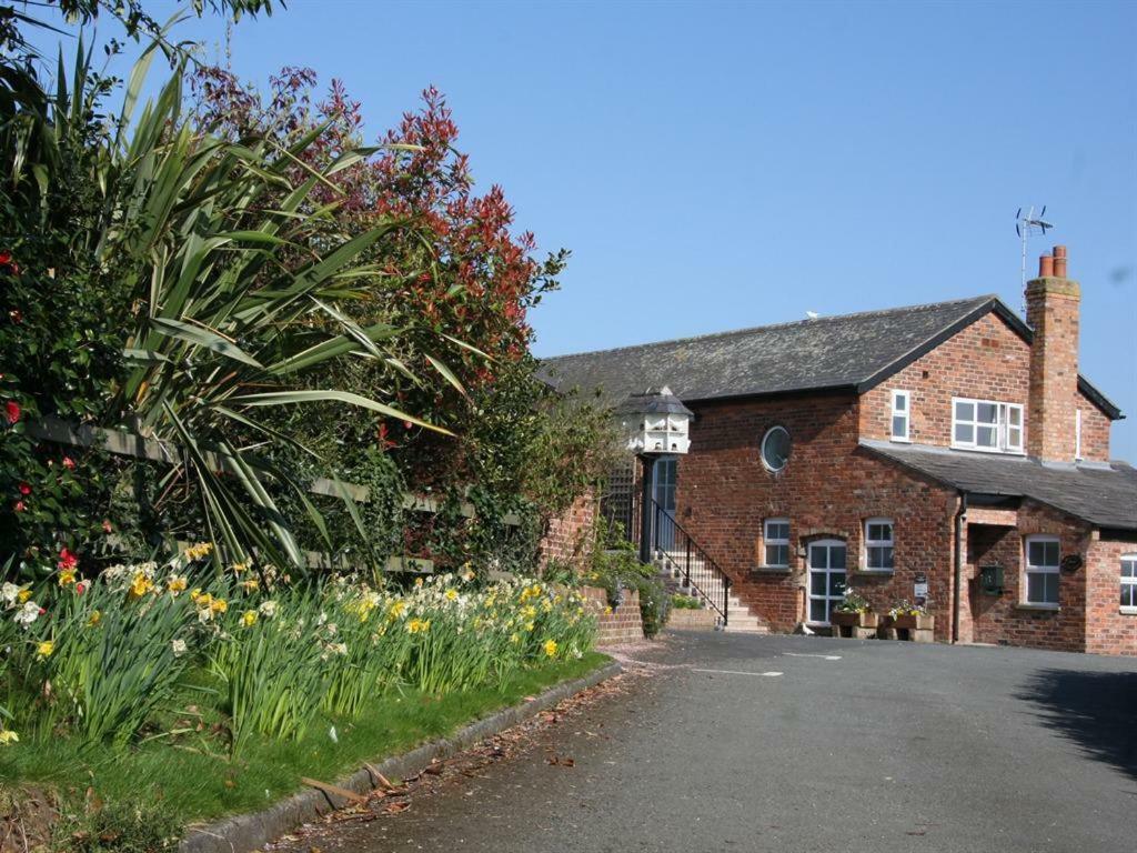 Wall Hill Farm Northwich Exterior foto
